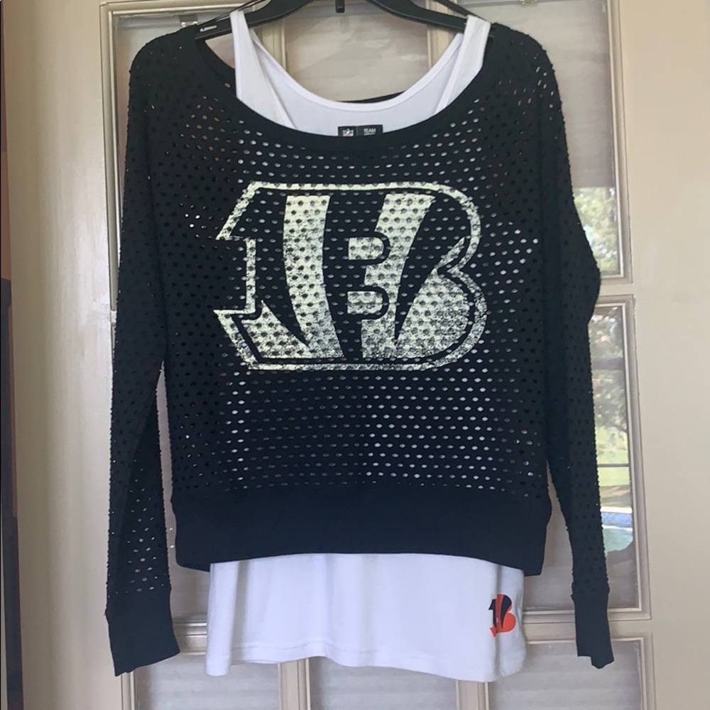 Bengals team apparel size Med
